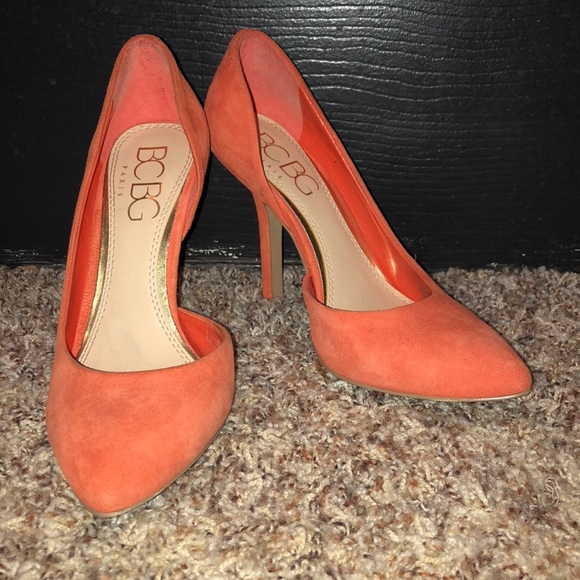 BCBG PUMPS barely worn - Picture 8 of 8